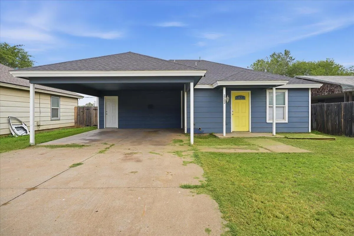 Photo 3 — 2722 3rd Street, Lubbock, TX 79415