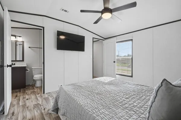 Photo 11 — 125 Pecan Street, Levelland, TX 79336