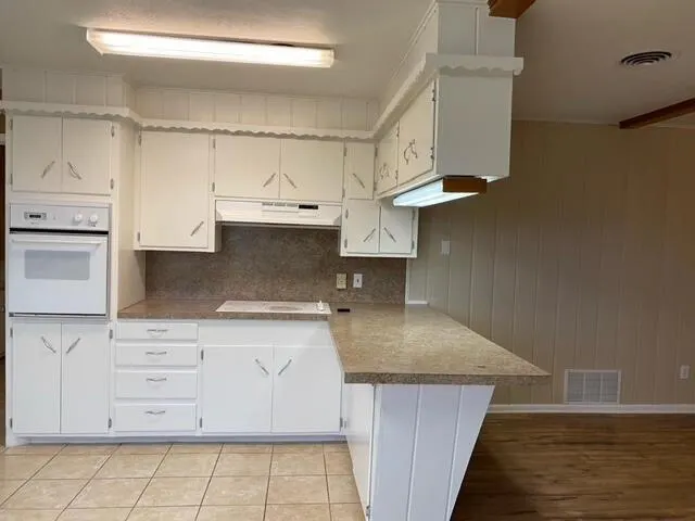 Photo 12 — 3011 55th Street, Lubbock, TX 79413