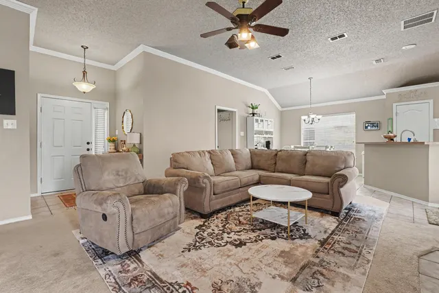 Photo 7 — 1913 77th Place, Lubbock, TX 79423