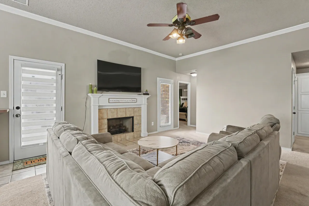 Photo 8 — 1913 77th Place, Lubbock, TX 79423