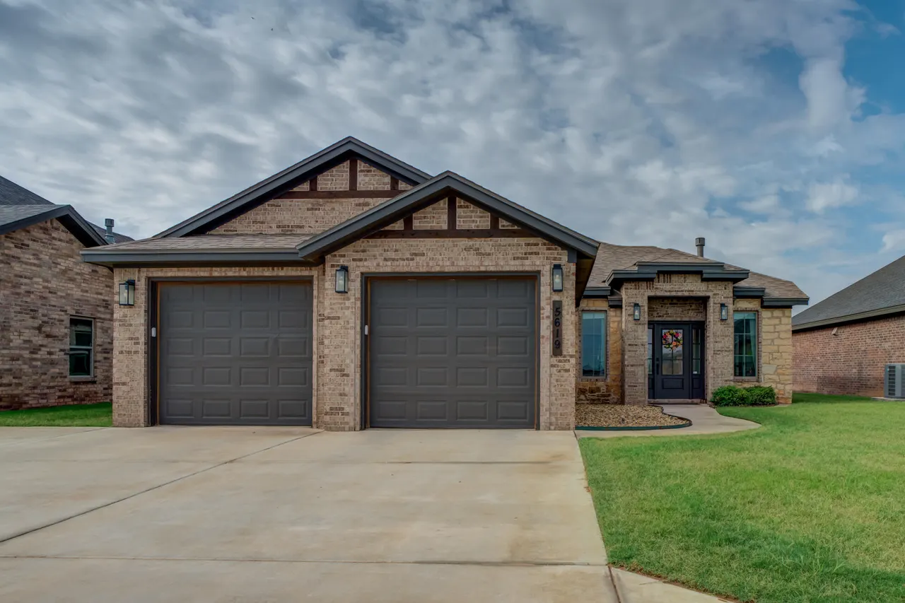 Photo 2 — 5619 115th Street, Lubbock, TX 79424