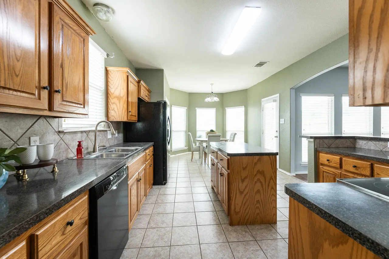 Photo 19 — 4919 Hanover Drive, Lubbock, TX 79416