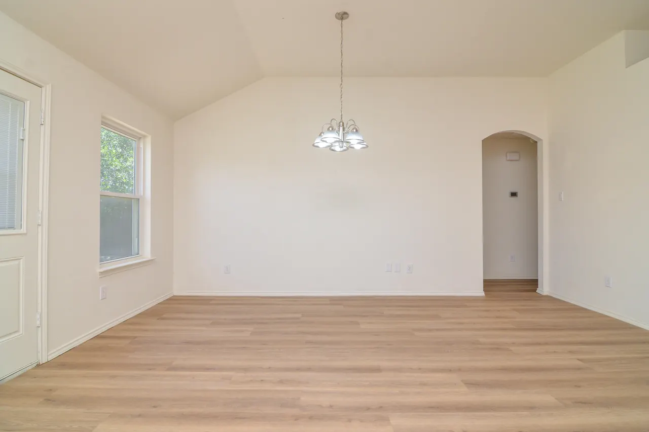 Photo 10 — 8803 13th Street, Lubbock, TX 79416