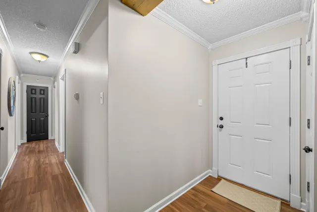 Photo 6 — 318 Walnut Street, Levelland, TX 79336
