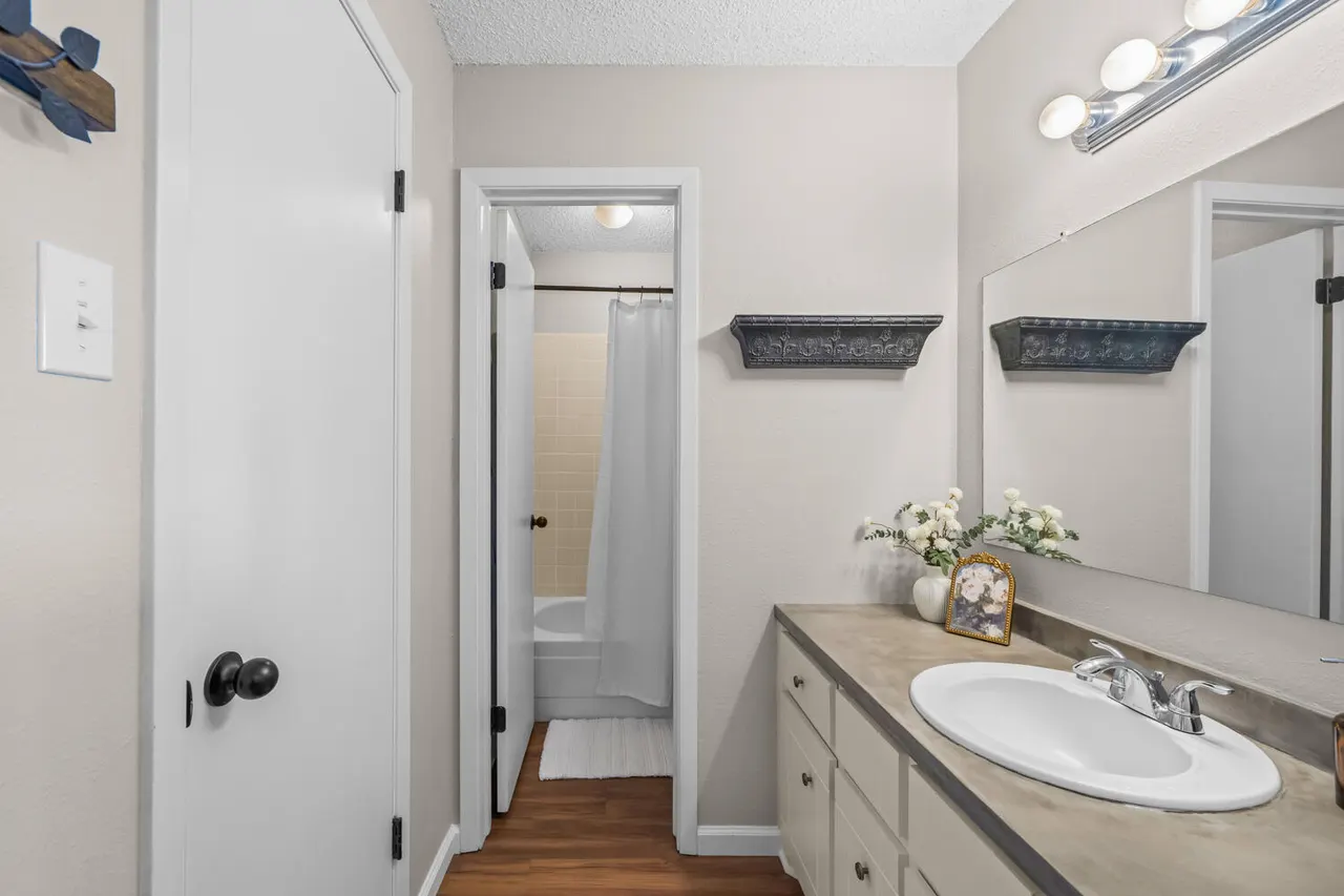 Photo 15 — 318 Walnut Street, Levelland, TX 79336