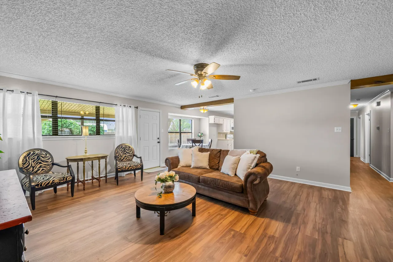Photo 8 — 318 Walnut Street, Levelland, TX 79336