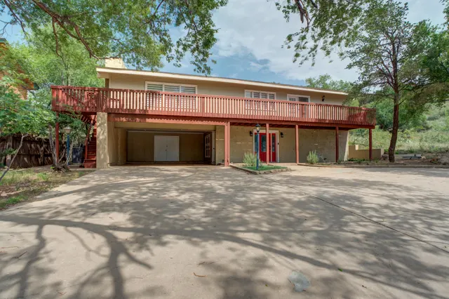 Front exterior — 10 W Brookhollow Drive, Ransom Canyon, TX 79366