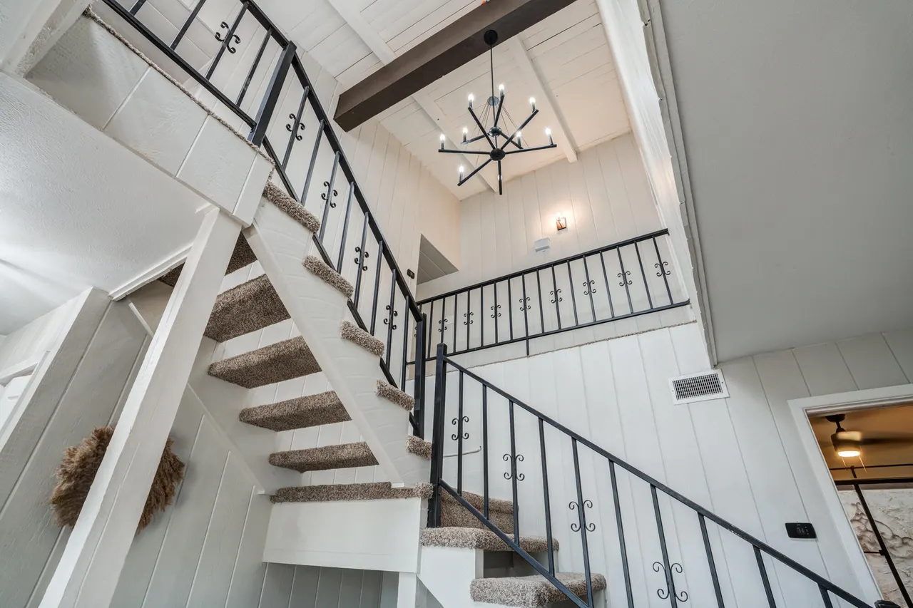 Photo 14 — 10 W Brookhollow Drive, Ransom Canyon, TX 79366