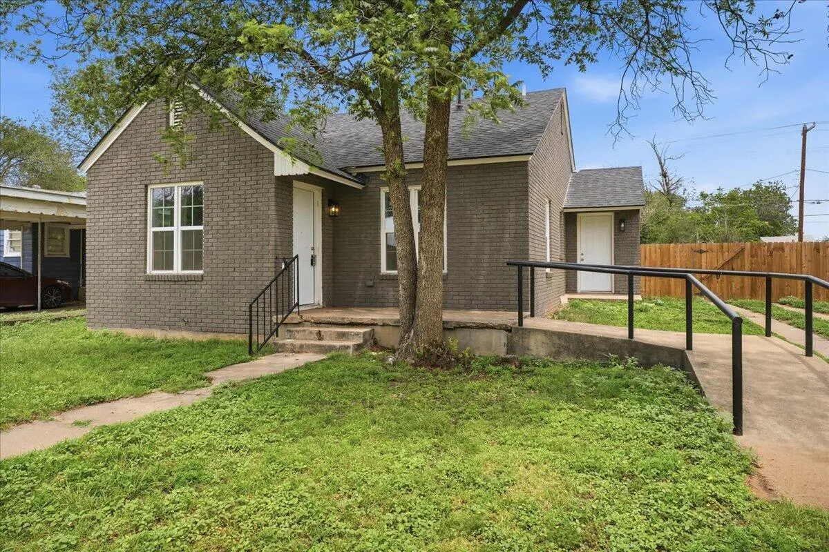 Front exterior — 1906 22nd Street, Lubbock, TX 79411