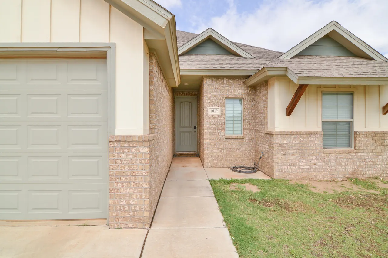 Photo 2 — 1019 N Fulton Avenue, Lubbock, TX 79416
