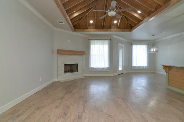 Photo 4 — 1019 N Fulton Avenue, Lubbock, TX 79416