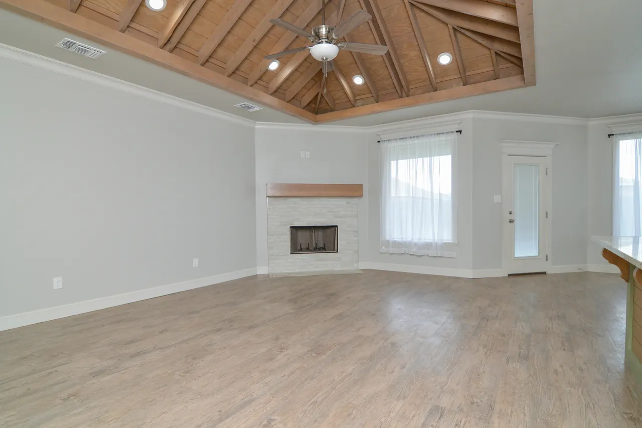 Photo 6 — 1019 N Fulton Avenue, Lubbock, TX 79416