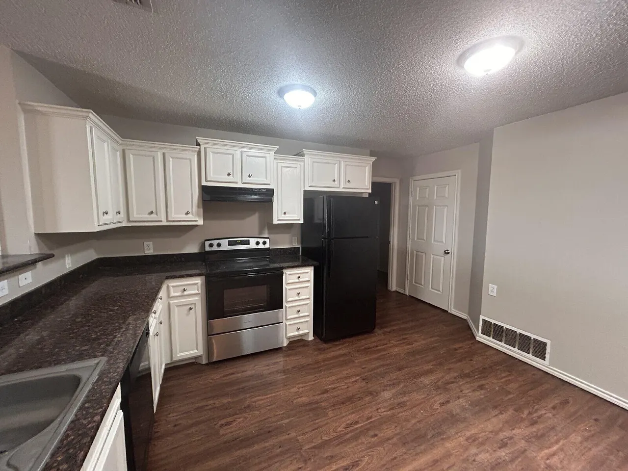 Photo 4 — 7803 Avenue J, Lubbock, TX 79423