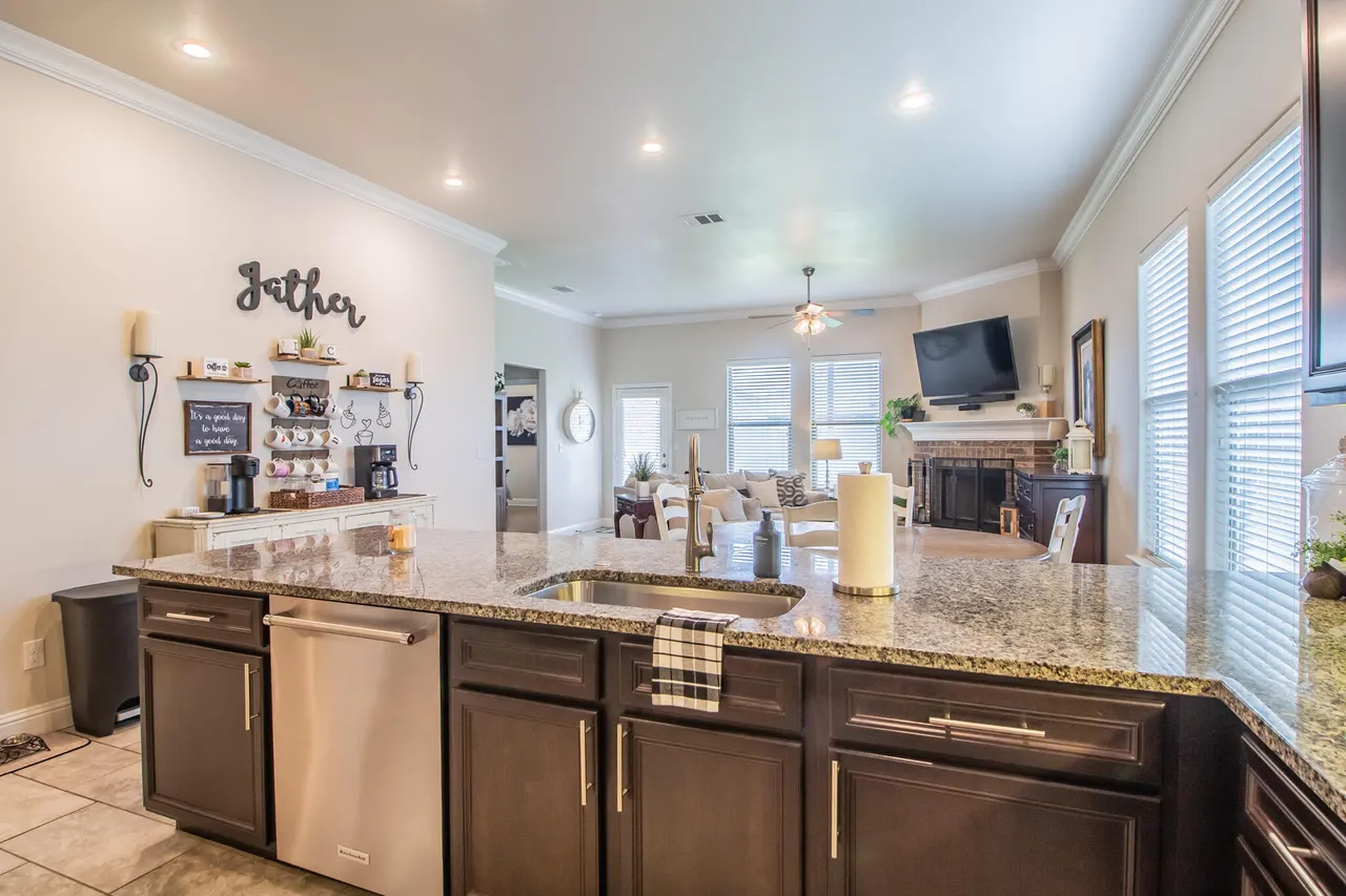 Photo 8 — 7443 104th Street, Lubbock, TX 79424