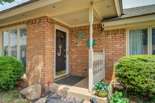 Photo 4 — 8201 Bangor Avenue, Lubbock, TX 79424