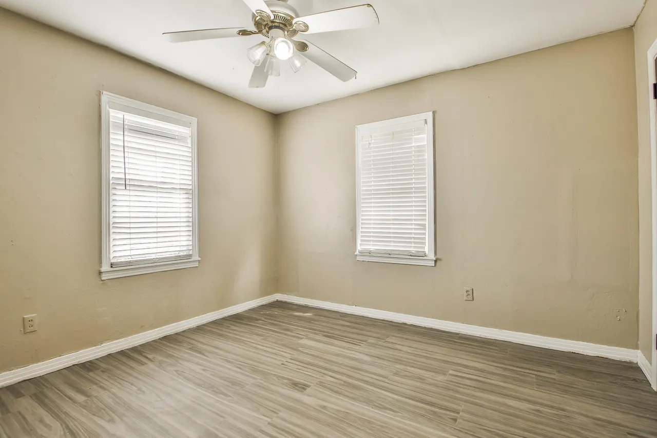 Photo 9 — 4808 36th Street, Lubbock, TX 79414