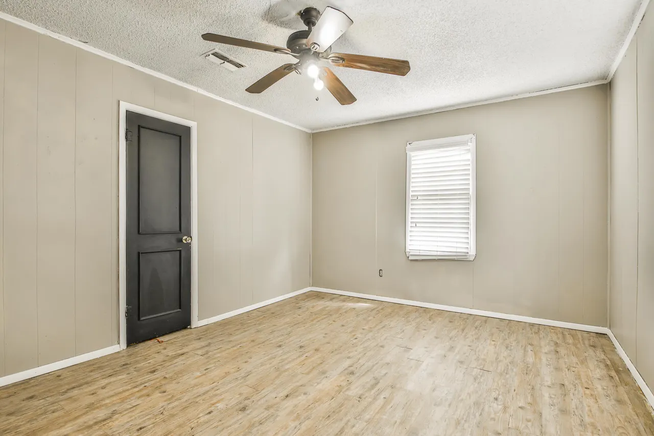 Photo 11 — 4808 36th Street, Lubbock, TX 79414