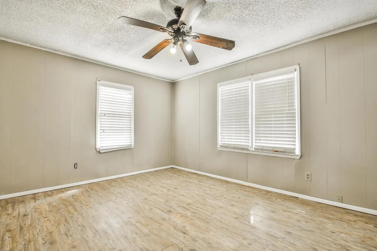 Photo 12 — 4808 36th Street, Lubbock, TX 79414