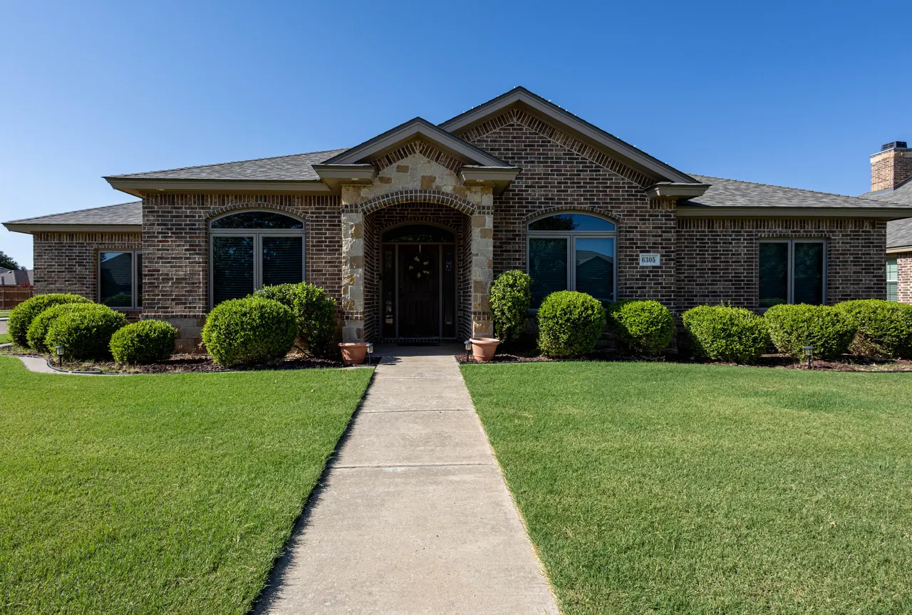 Photo 2 — 6305 77th Street, Lubbock, TX 79424