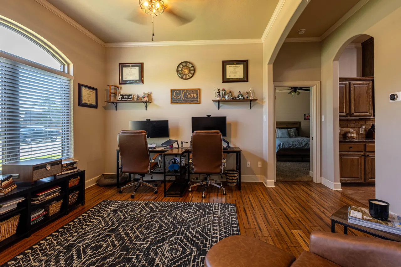 Photo 4 — 6305 77th Street, Lubbock, TX 79424