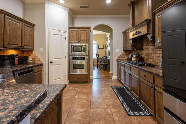 Photo 6 — 6305 77th Street, Lubbock, TX 79424