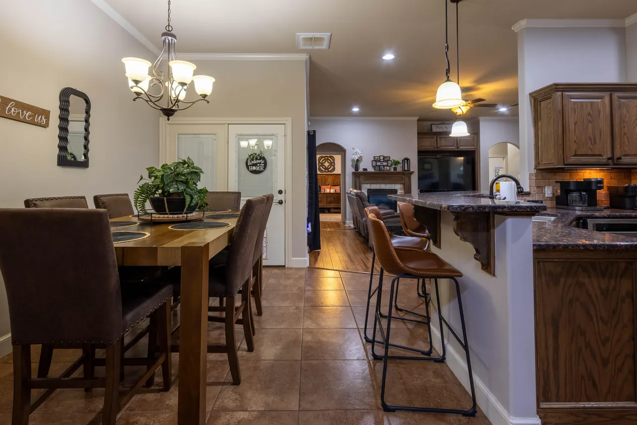 Photo 10 — 6305 77th Street, Lubbock, TX 79424