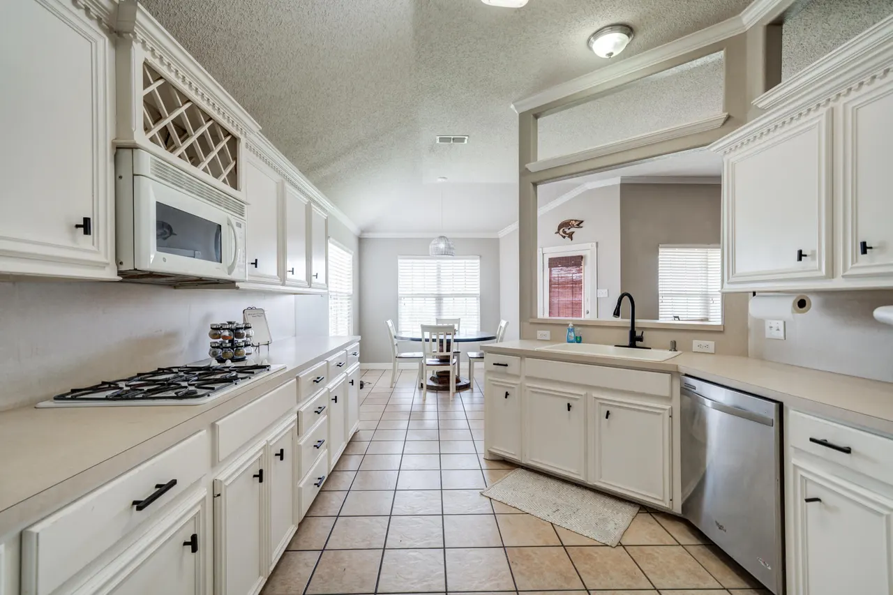 Photo 18 — 6715 9th Street, Lubbock, TX 79416