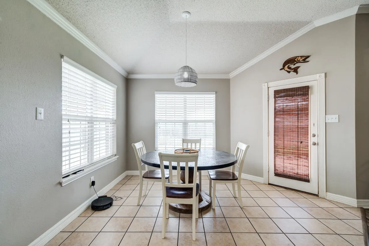 Photo 19 — 6715 9th Street, Lubbock, TX 79416