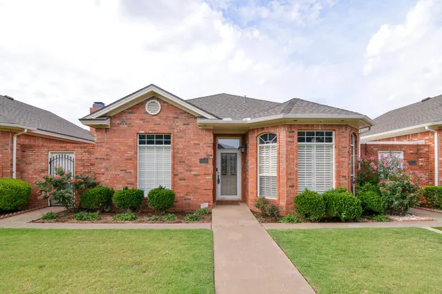 Photo 2 — 5511 65th Street, Lubbock, TX 79424