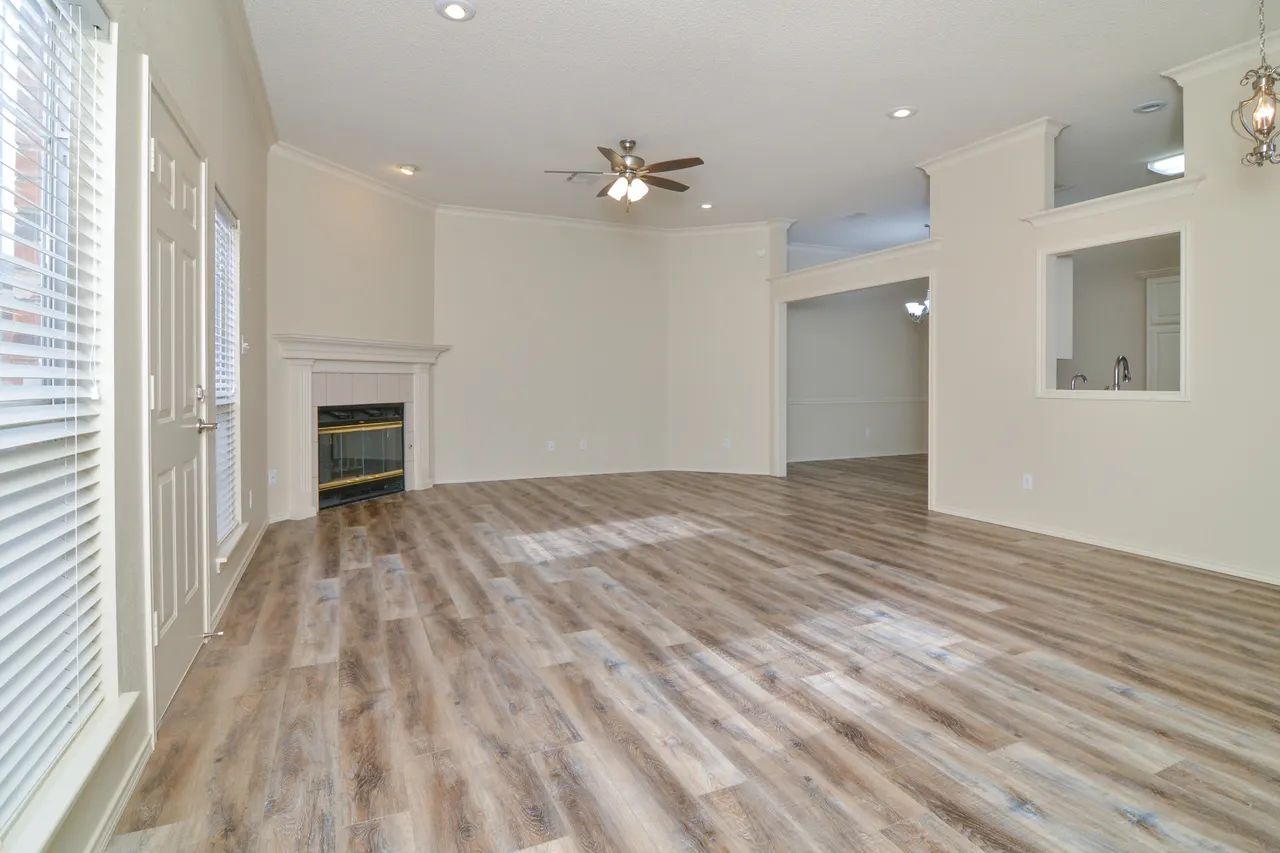 Photo 5 — 5511 65th Street, Lubbock, TX 79424