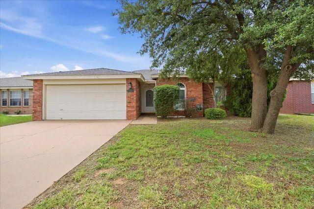Photo 2 — 6113 7th Street, Lubbock, TX 79416