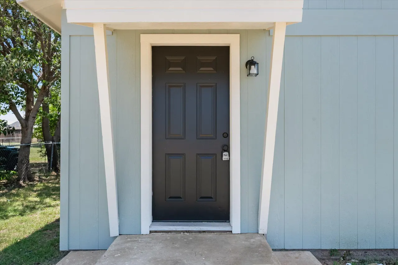 Photo 3 — 306 Main Street, Idalou, TX 79329