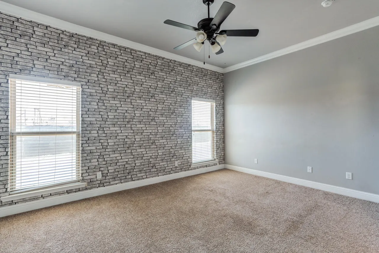 Photo 5 — 6948 37th Street, Lubbock, TX 79407