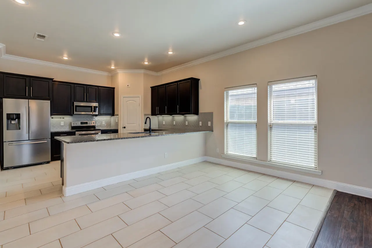 Photo 16 — 6948 37th Street, Lubbock, TX 79407