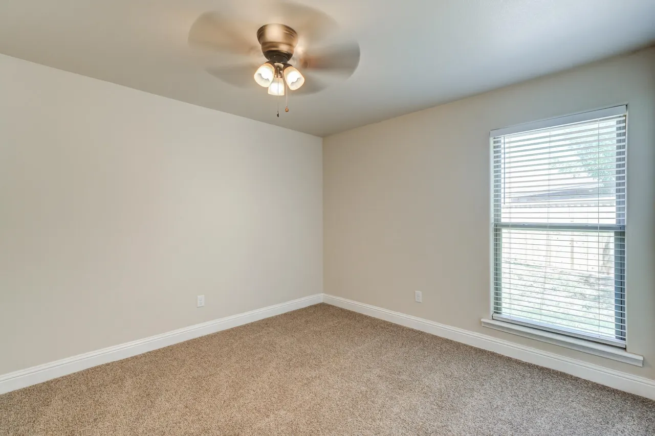 Photo 33 — 6948 37th Street, Lubbock, TX 79407