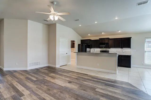 Photo 3 — 5502 113th Street, Lubbock, TX 79424