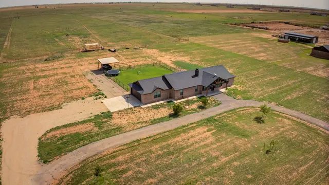 Front exterior — 10721 County Road 6000, Shallowater, TX 79363