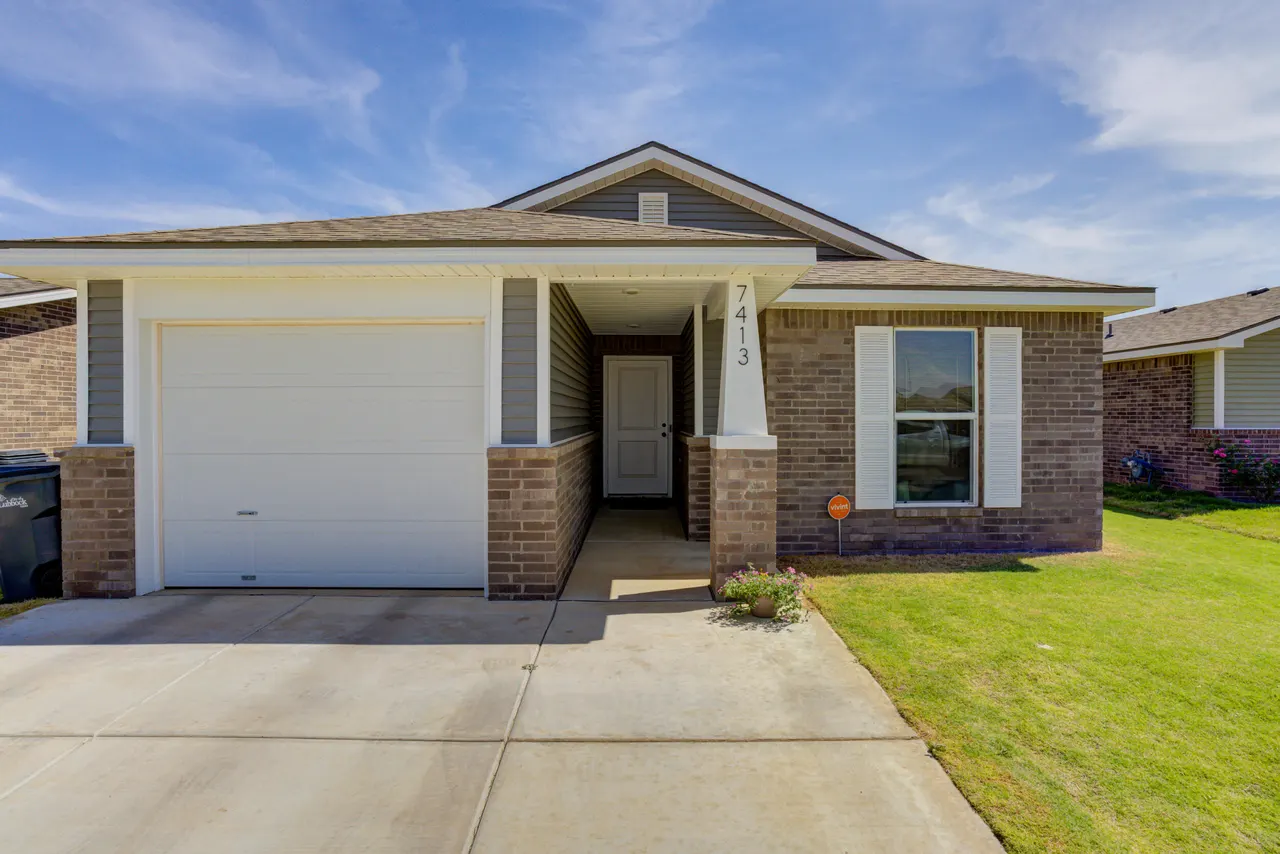 Photo 3 — 7413 37th Street, Lubbock, TX 79407