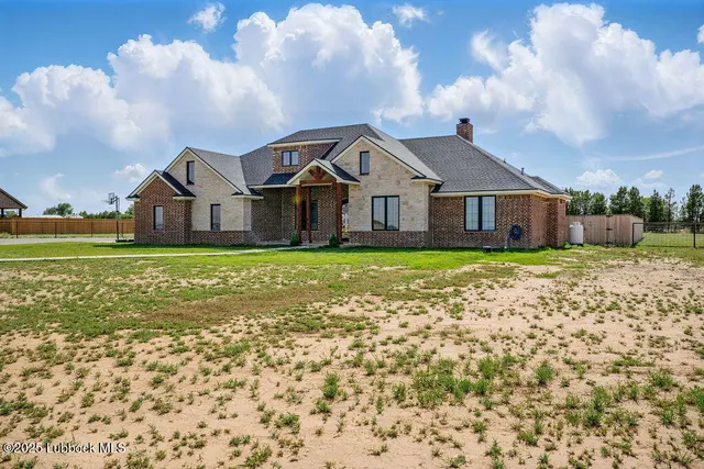 Photo 2 — 5709 N County Rd 1600, Shallowater, TX 79363