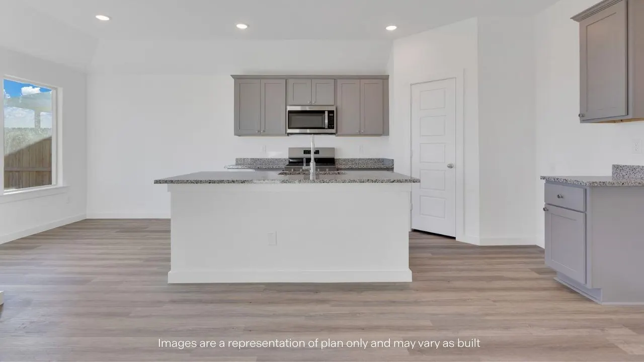 Photo 8 — 2314 150th Place, Lubbock, TX 79423