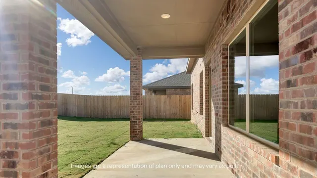 Photo 4 — 2320 150th Place, Lubbock, TX 79423