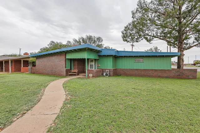 Front exterior — 100 E 15th Street, Littlefield, TX 79339