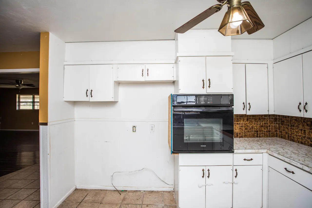 Photo 7 — 831 FM1055, Earth, TX 79031