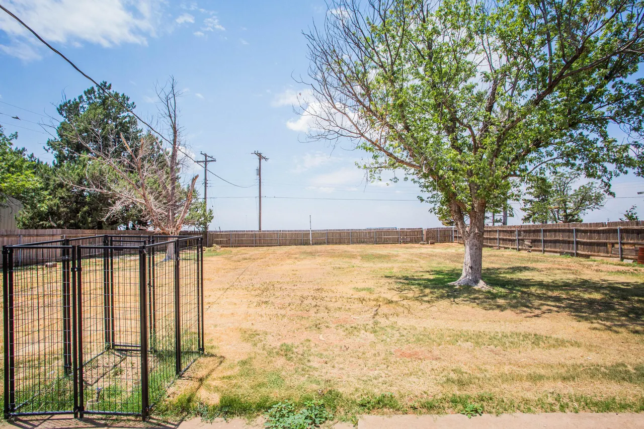 Photo 32 — 831 FM1055, Earth, TX 79031