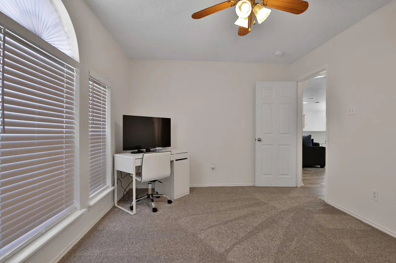 Photo 8 — 2907 90th Street, Lubbock, TX 79423