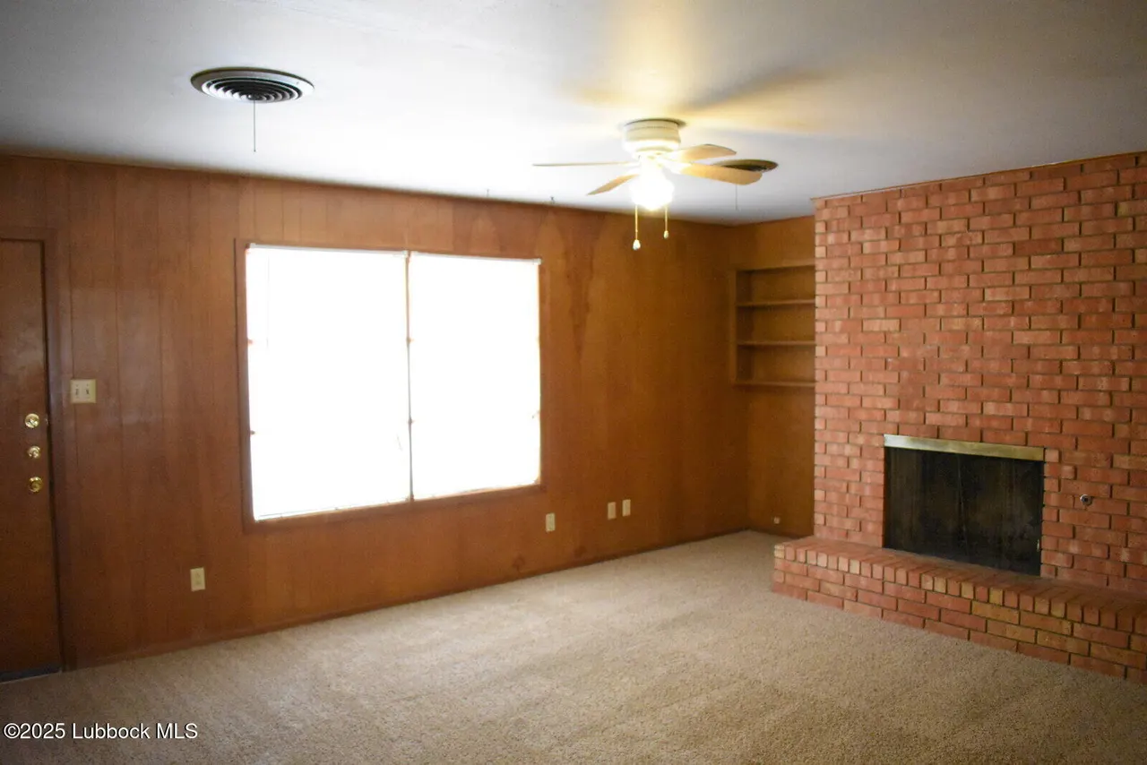 Photo 5 — 2010 54th Street, Lubbock, TX 79412