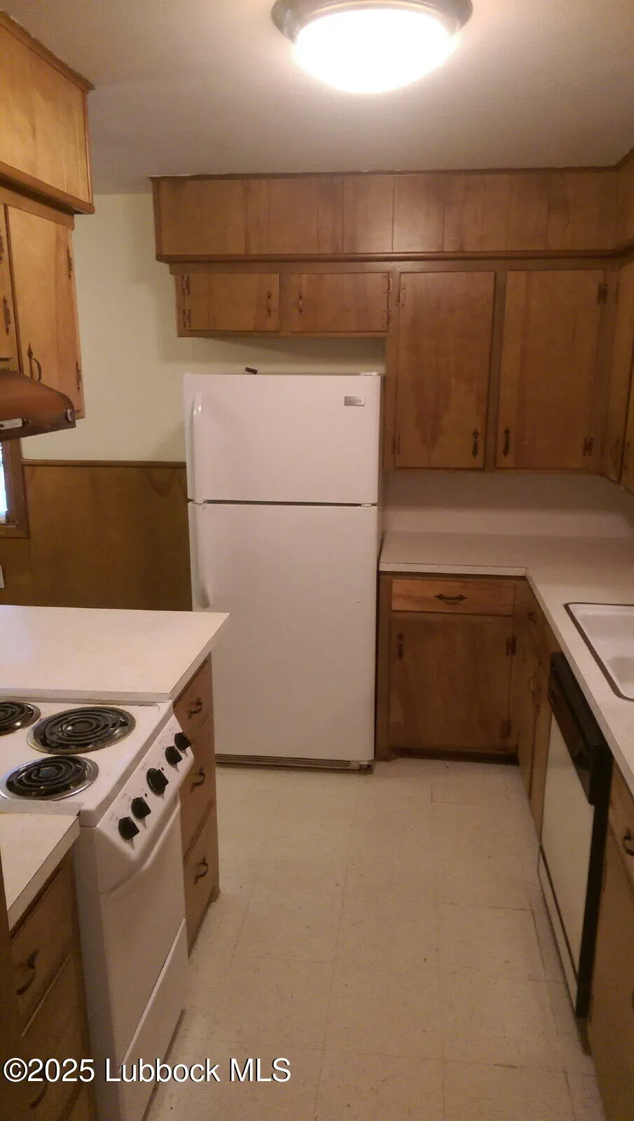 Photo 14 — 2010 54th Street, Lubbock, TX 79412