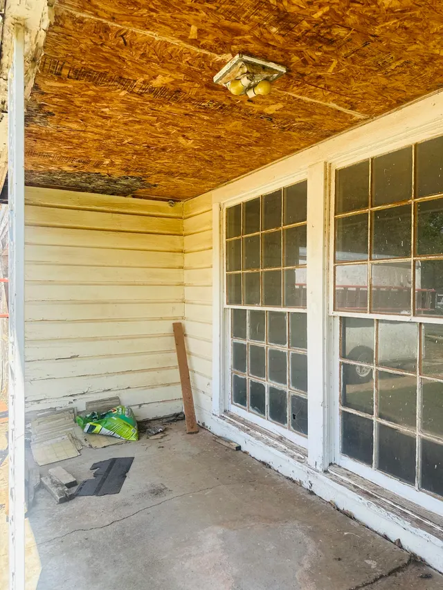 Photo 2 — 2212 32nd Street, Lubbock, TX 79411