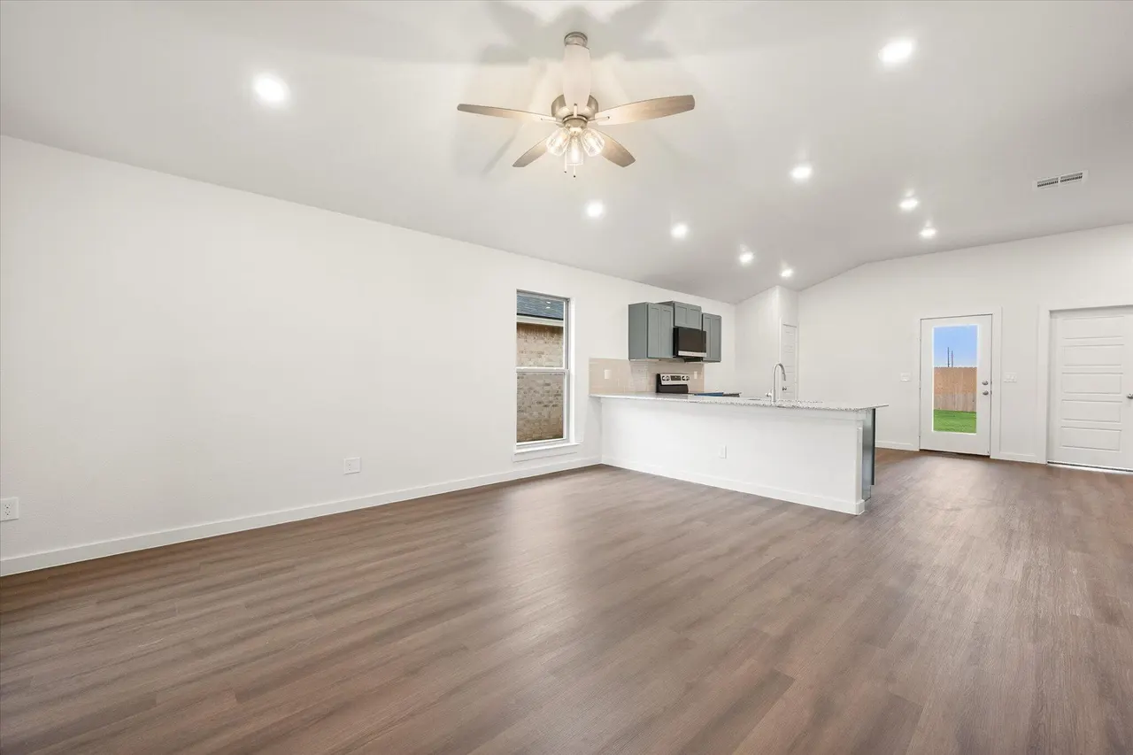 Photo 5 — 1312 Saratoga Avenue, Lubbock, TX 79416